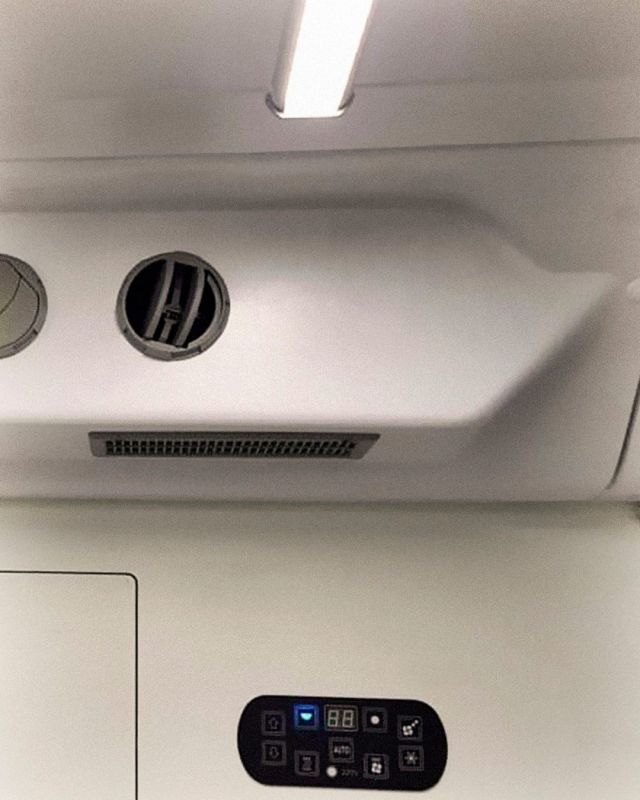  56 години след появяването на паметната УАЗ-ка, тя към този момент има климатик 