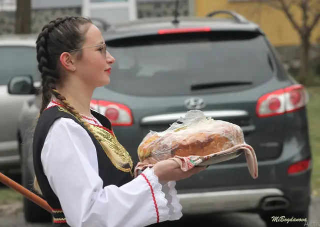 Най-добрите групи на Сурва 2026 ще дефилират през днешния ден (СНИМКИ)