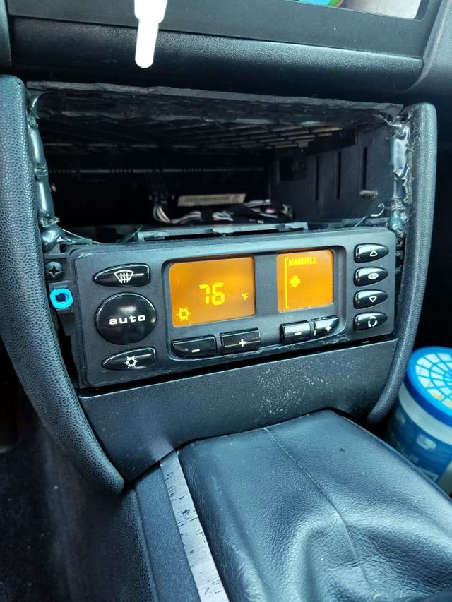  Porsche 911 за едвам €8000, само че с дребен недостатък 