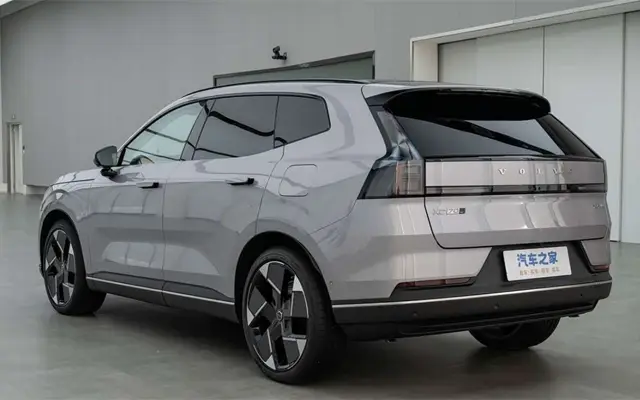 Volvo XC70 се завърна