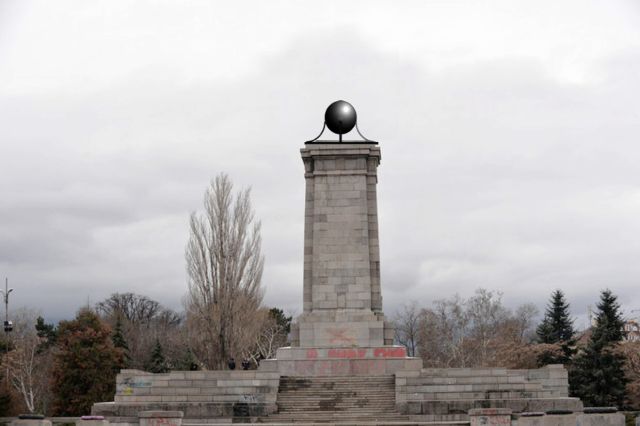 Предложение до ФАКТИ за Паметника на Съветската армия в София 