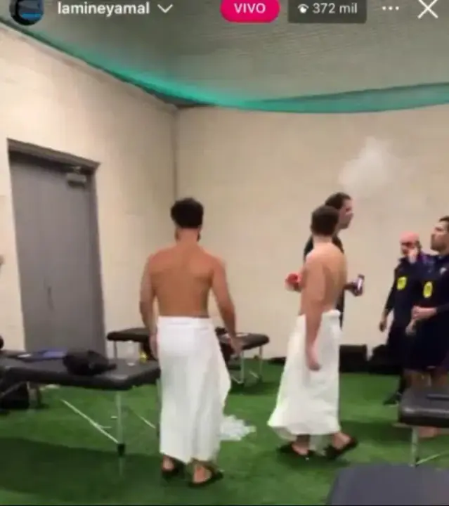 Ламин Ямал спря лайв от съблекалнята: О, не, това не трябва да се вижда