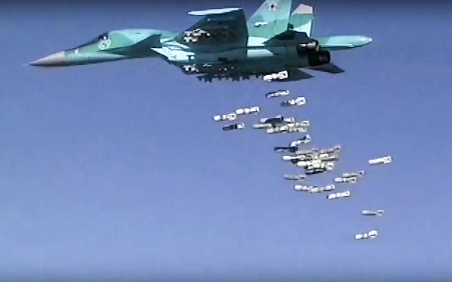 Русия бомбардира "Ислямска държава" до дупка (ВИДЕО+СНИМКИ)
