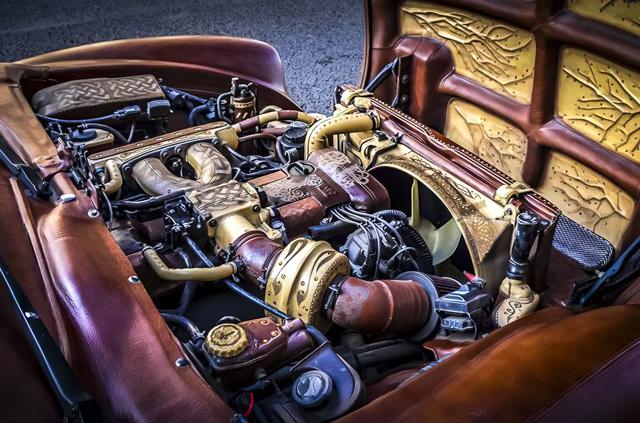  Продава се най-коженият автомобил в света 