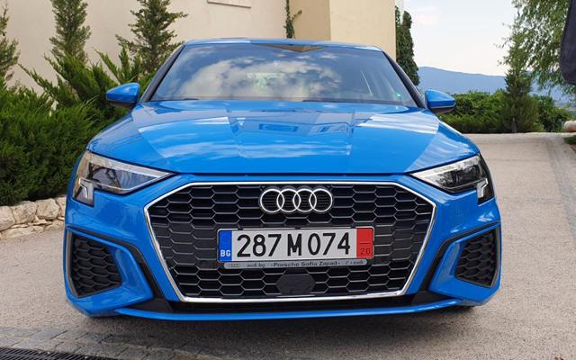  Тествахме новото Audi A3 Sportback (и е по-добро от BMW 1er) 