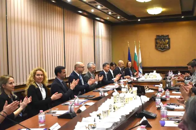  ИКТ Клъстер - Варна и ИАНМСП подписаха меморандум за стратегическо партньорство 