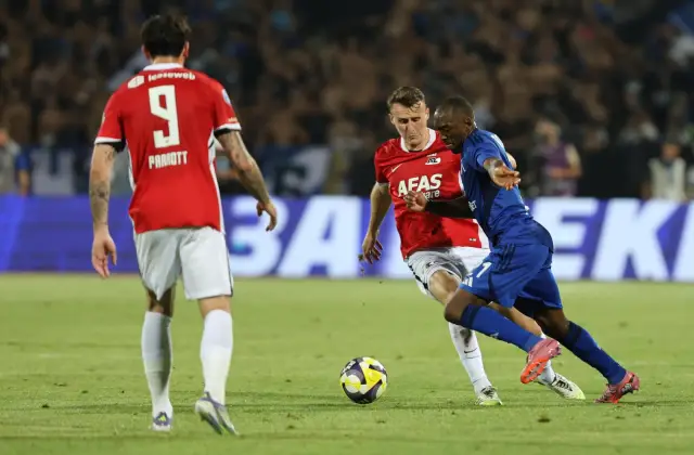 Левски загуби от АЗ Алкмаар - огромната цел към този момент наподобява далеч