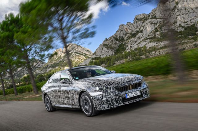 Новото BMW 5 Series ще може да се управлява с поглед