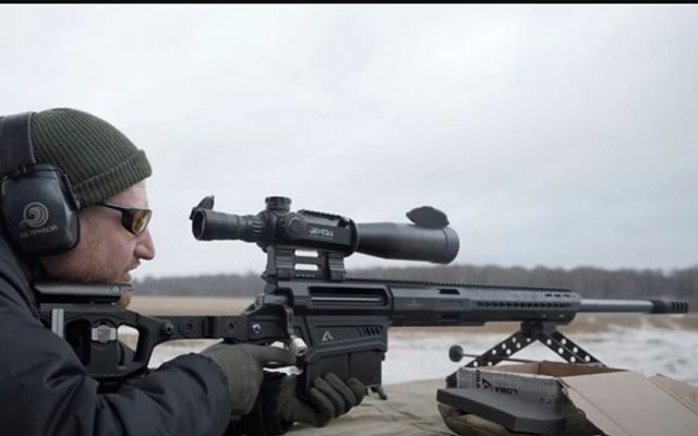 Снайпер, стрелящ и с руски, и с патрони на НАТО