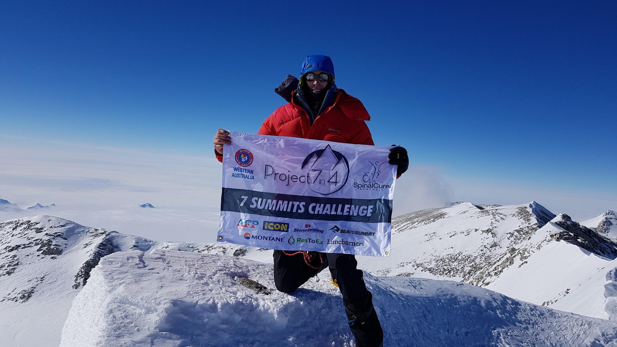 Австралиец счупи световен рекорд за скорост, стъпвайки на Еверест СНИМКИ + ВИДЕО