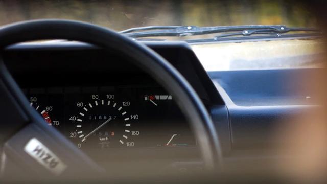 Продава се съвсем нов Алеко на 29 години | ФАКТИ.БГ Продава се съвсем нов Алеко на 29 години