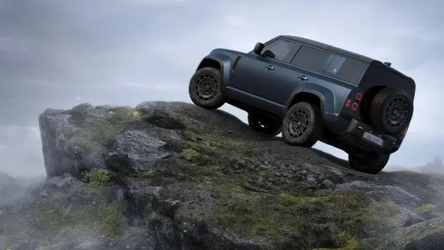 Land Rover Defender получи минимален фейслифт | ФАКТИ.БГ - 2 Land Rover Defender получи минимален фейслифт - 2