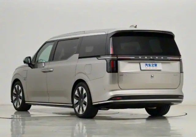 Прагматичният ход: Volvo изоставя чистото електричество