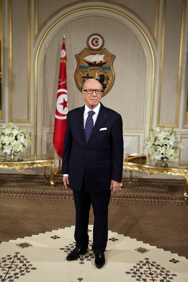 Почина президентът на Тунис (СНИМКИ)