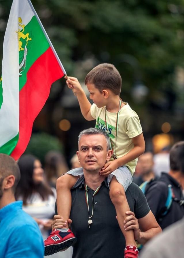  Владислав Симов пред ФАКТИ: Говоренето от джипката е модерното разпределяне на кебапчета 