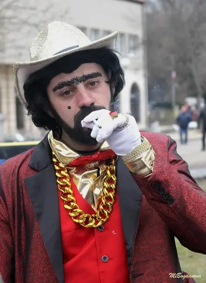 Най-добрите групи на Сурва 2026 ще дефилират през днешния ден (СНИМКИ)