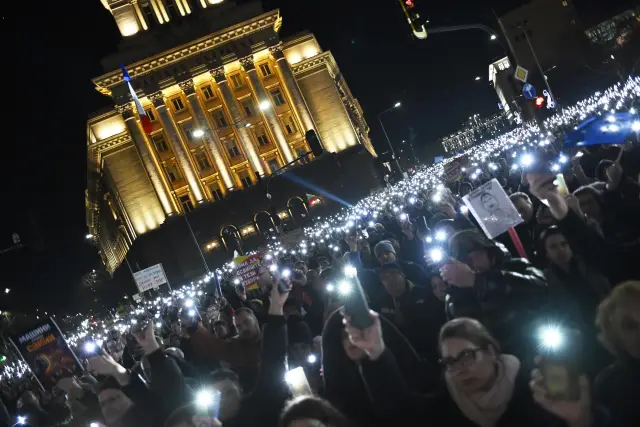 Протест в София с искане за 100% машинен избор на изборите (СНИМКИ)