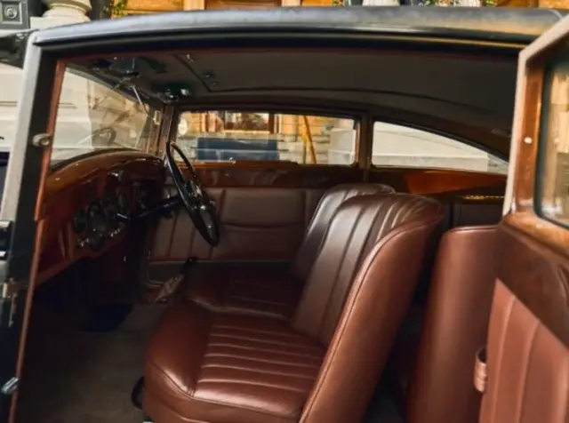 Фалшиво Bentley от 1930-а на цената на голям апартамент