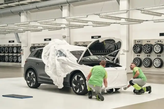 Skoda стартира производство на автомобили с матова боя