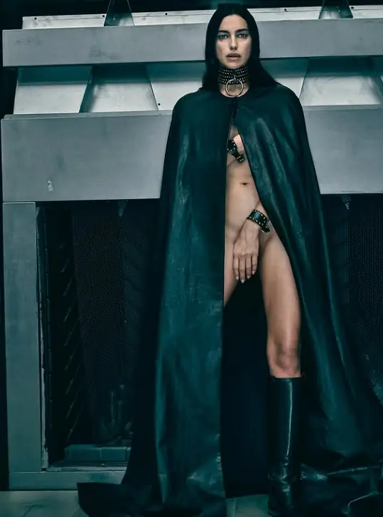 Бившата на Роналдо разпали страстите с нова гола фотосесия