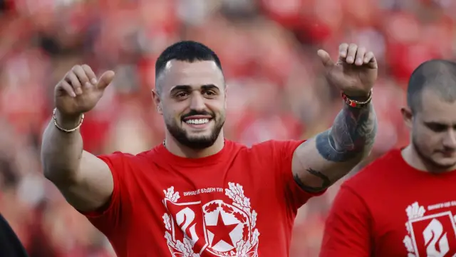 Феновете на ЦСКА на крайници поради Карлос Насар: Роден да покорява върхове, образец за всяко едно момче (ВИДЕО)