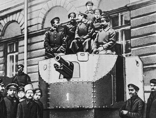 7 ноември 1917 г. Октомврийската революция