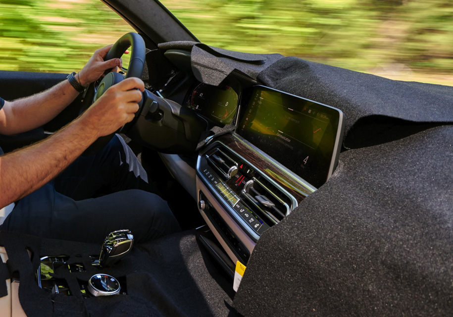 Кристали в скоростния лост на BMW X7