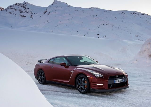 Колко коства поддръжката на Nissan GT-R? | ФАКТИ.БГ Колко коства поддръжката на Nissan GT-R?