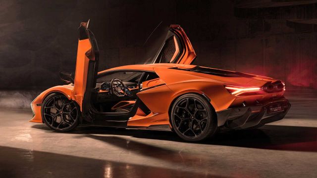 Запознайте се с Lamborghini Revuelto – могъщ V12 с 1001 конски сили - 2