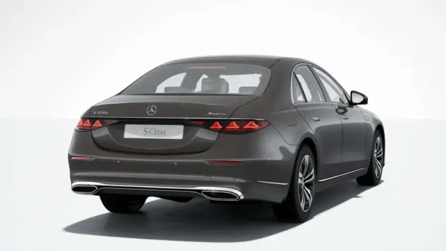 Новата "базова" S-Class се предлага с опция за текстилен салон