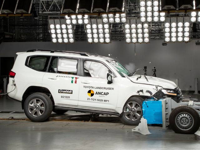 `Безопасна `Безопасна