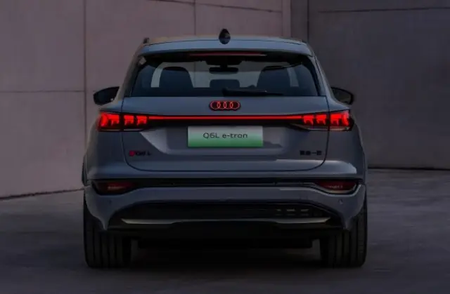 Audi a récemment lancé une voiture électrique avec une autonomie plus longue que Tesla