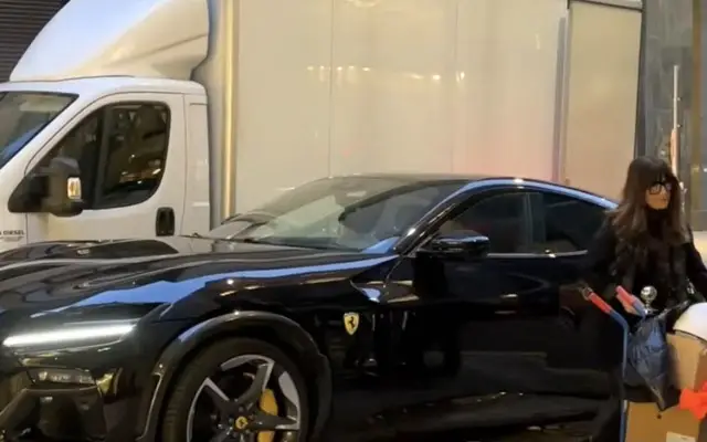 Кристиано Роналдо и Златан Ибрахимович си купиха кросоувъри Ferrari (ВИДЕО)
