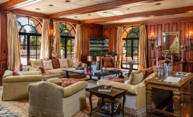  Продават известно имение с 54% отстъпка (СНИМКИ) 