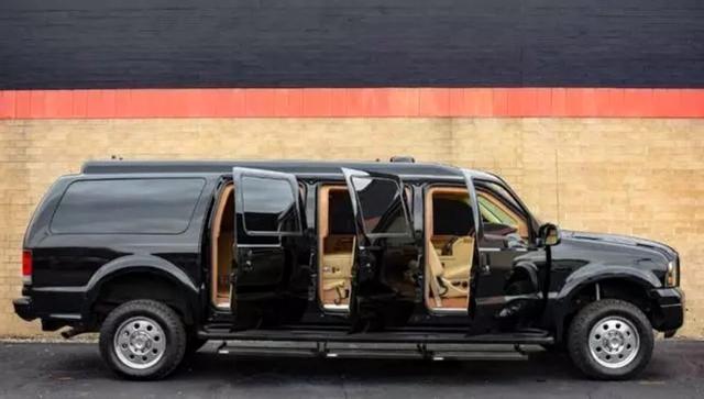  Продадоха лимузината на йорданския крал за жълти стотинки 