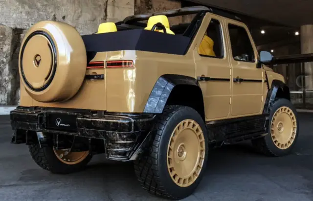 They turned the new Mercedes G-Class into a convertible with square headlights 