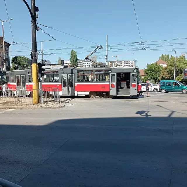  Втора злополука с трамваи за деня в София ВИДЕО+СНИМКИ 