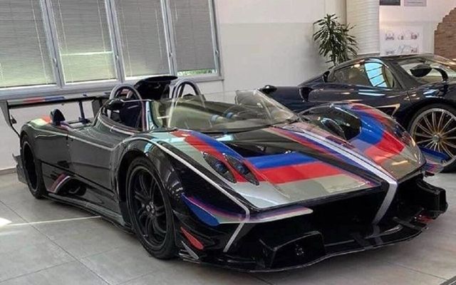  Ексклузивна фотография на най-скъпата суперкола в света 