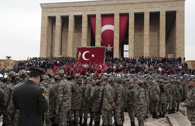 Предотвратиха атентат навръх националния празник на Турция (Снимки)