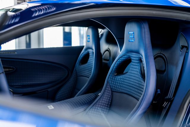 Bugatti достави първото клиентско Centodieci