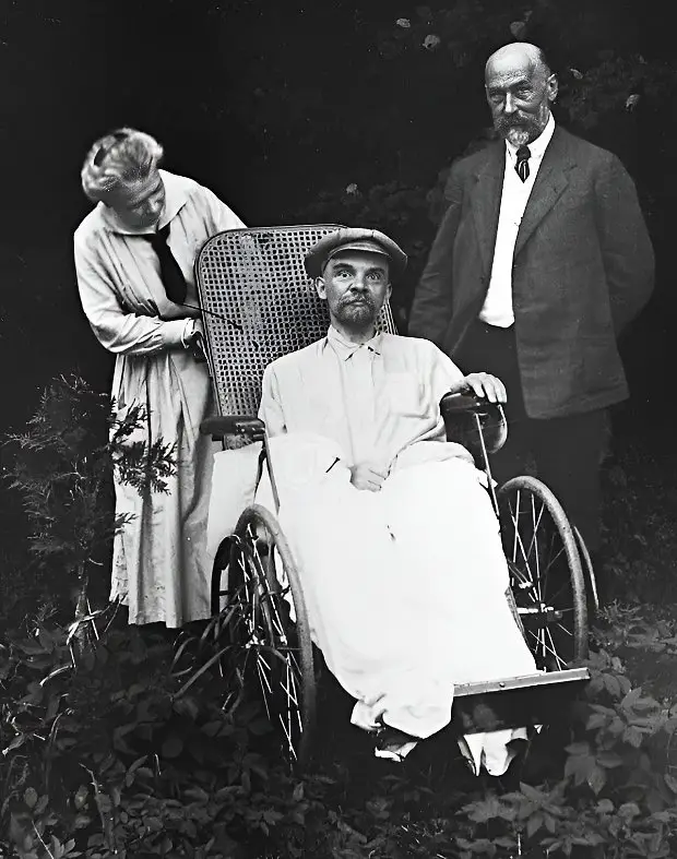 Кошмарният край на Ленин: Серия инсулти превръща основателя на СССР в развалина