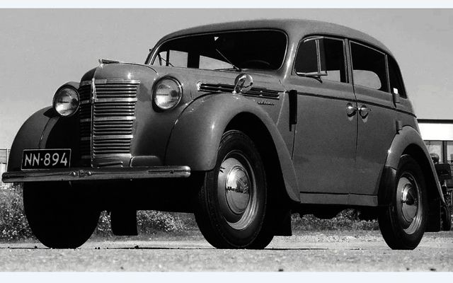 Москвич-400 - първият сериен автомобил в СССР