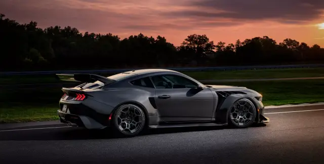 Това е най-бруталният Mustang излизал в миналото от цех на Ford