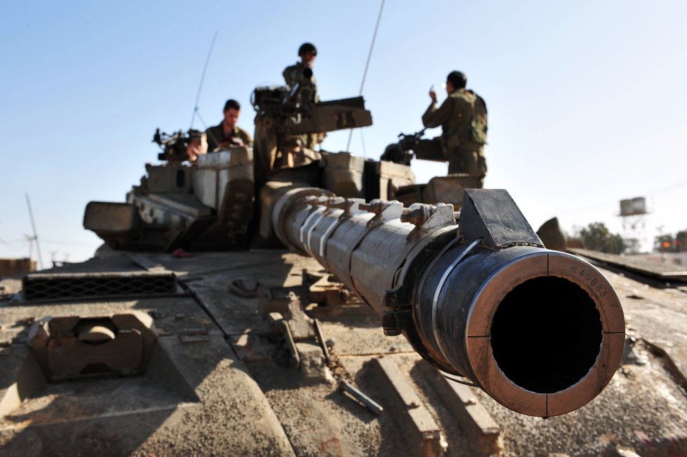 Израелски танков огън по Газа