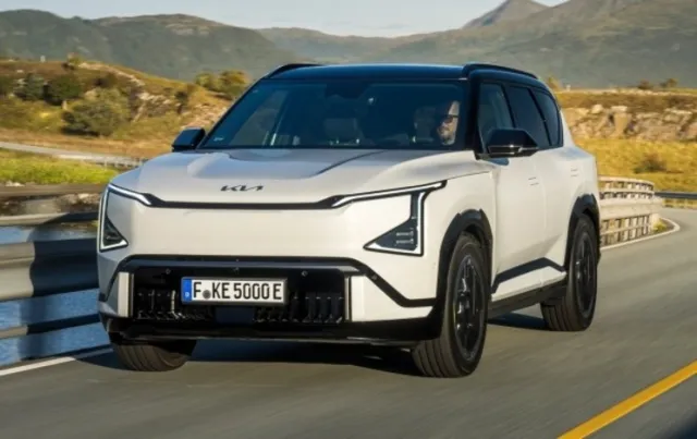 KIA лансира три нови GT модела на европейския пазар