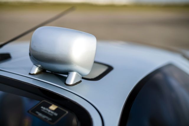  Единствената Isdera Commendatore 112i ще бъде препоръчана на търг 