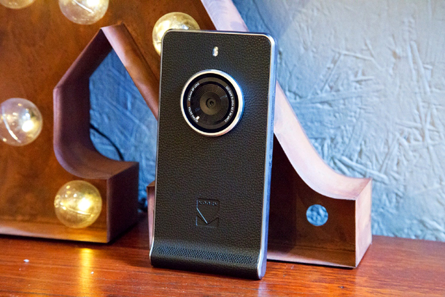 Камерафон с ретро дизайн от Kodak
