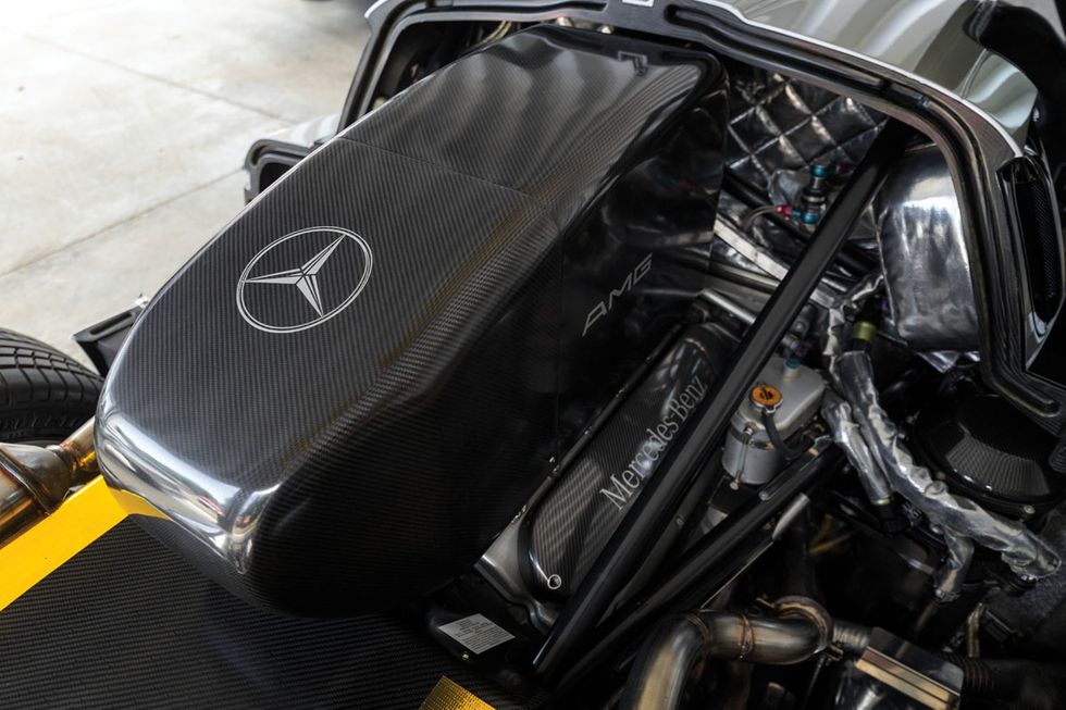 Продава се най-редкият суперкар на Mercedes
