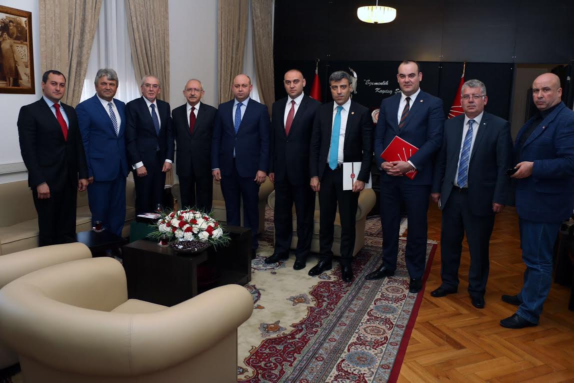 Местан се срещна с Кемал Кълъчдароглу