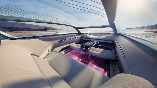 Извънземен Lincoln показва лицето на бъдещите електрически автомобили